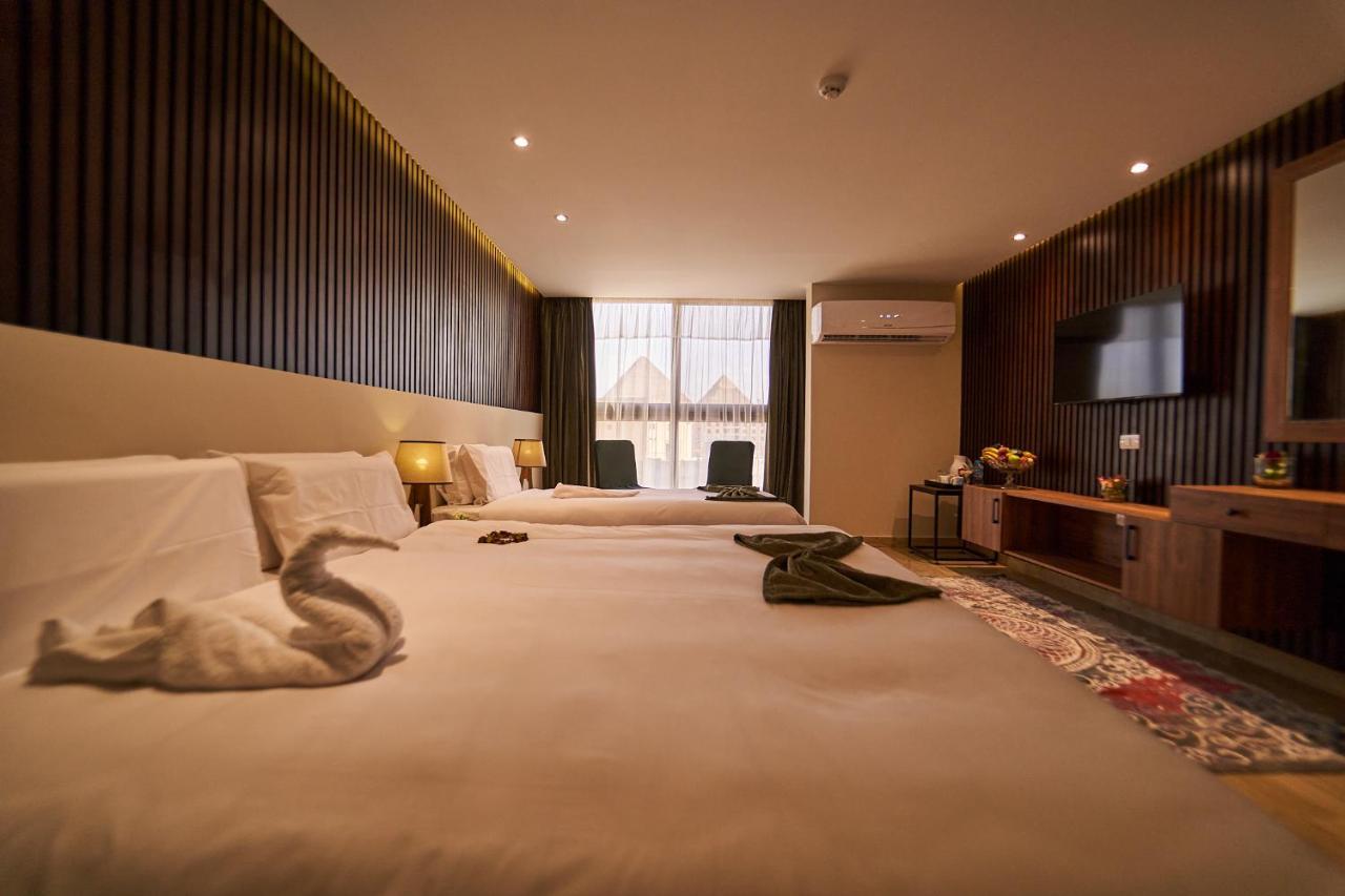 New Pyramid Front Hotel Al Kawm al Akhdar エクステリア 写真