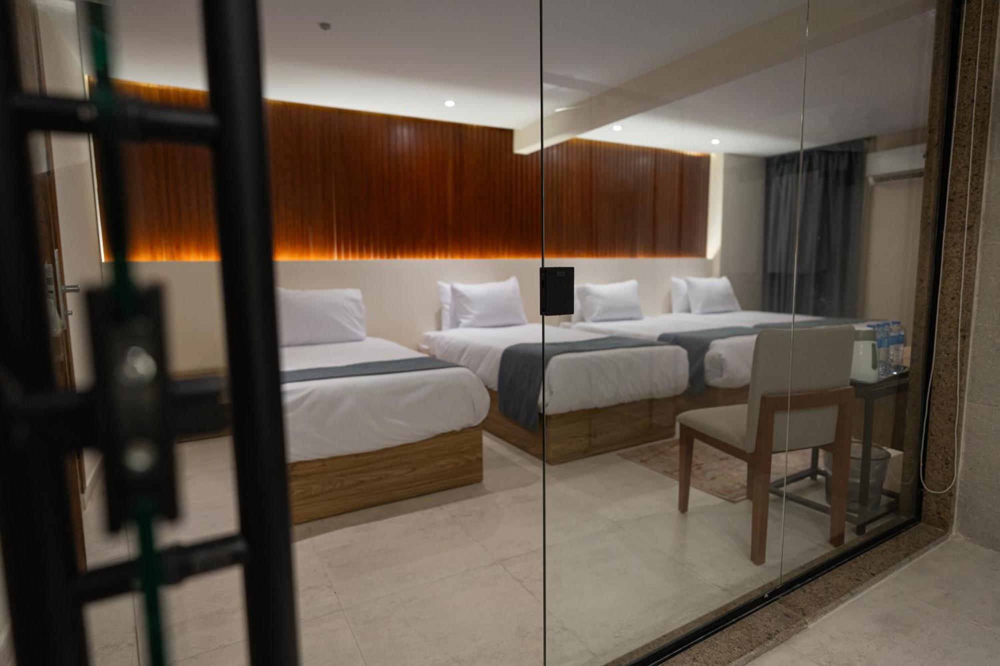 New Pyramid Front Hotel Al Kawm al Akhdar エクステリア 写真