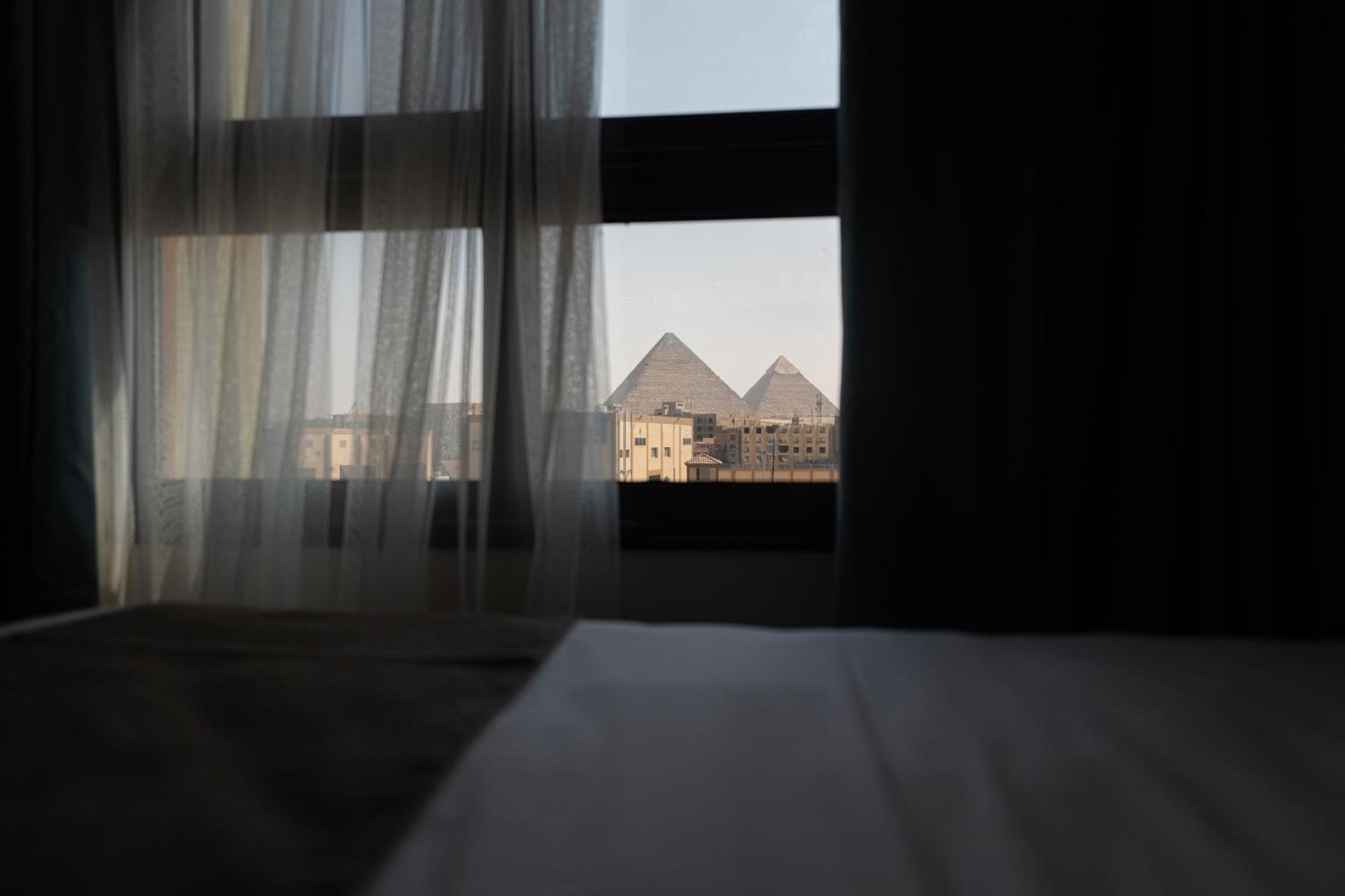 New Pyramid Front Hotel Al Kawm al Akhdar エクステリア 写真