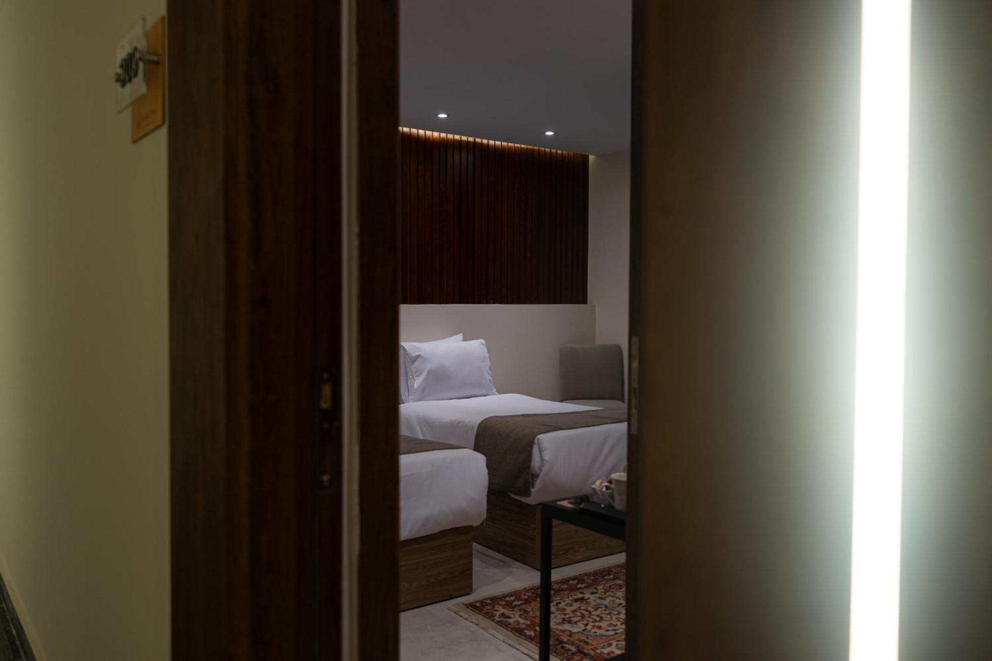 New Pyramid Front Hotel Al Kawm al Akhdar エクステリア 写真