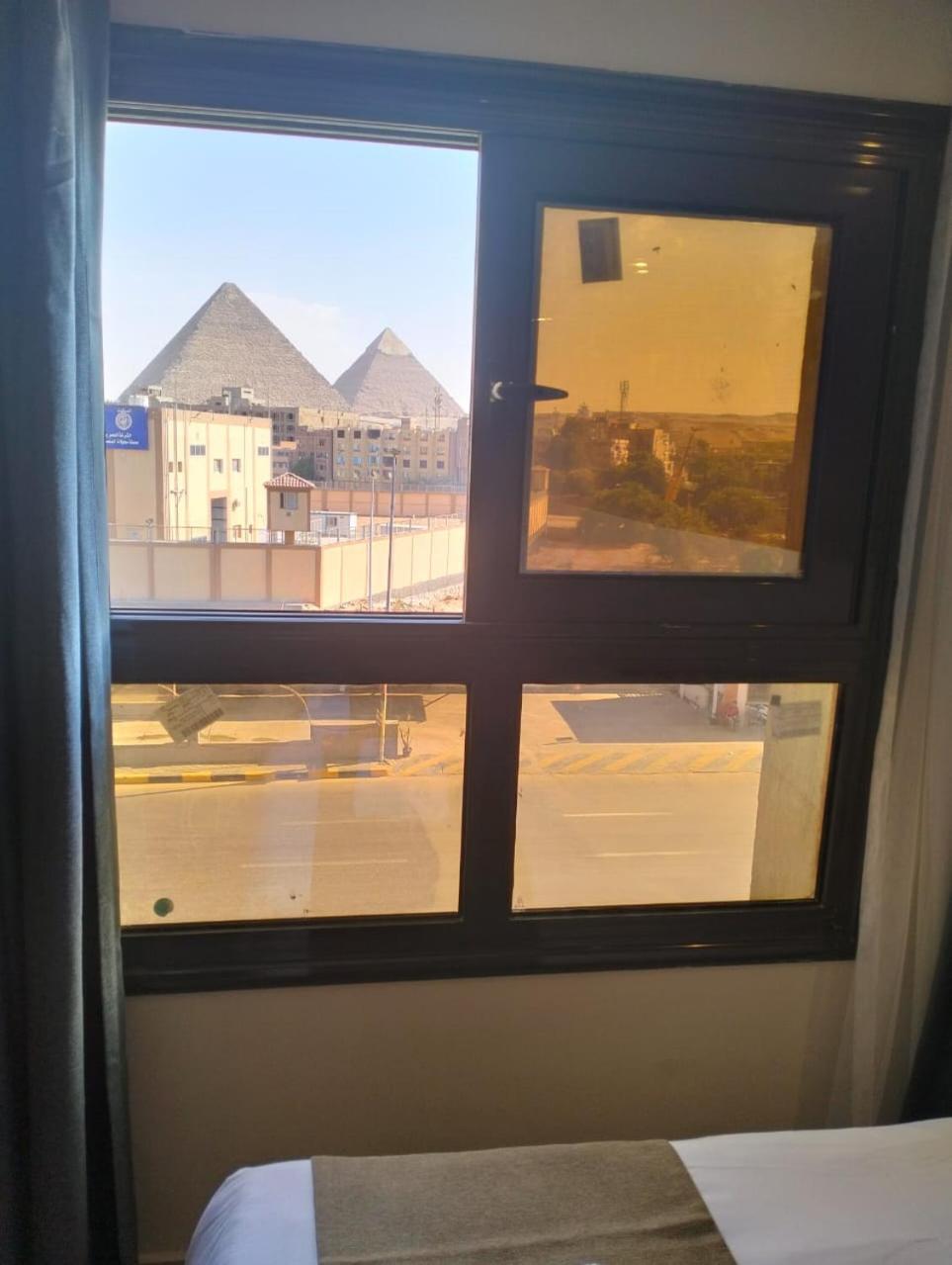 New Pyramid Front Hotel Al Kawm al Akhdar エクステリア 写真